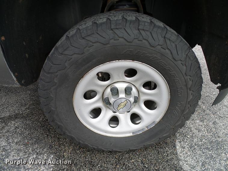 image for item DA6930 2012 Chevrolet Silverado 1500 Ext. Cab pickup truck