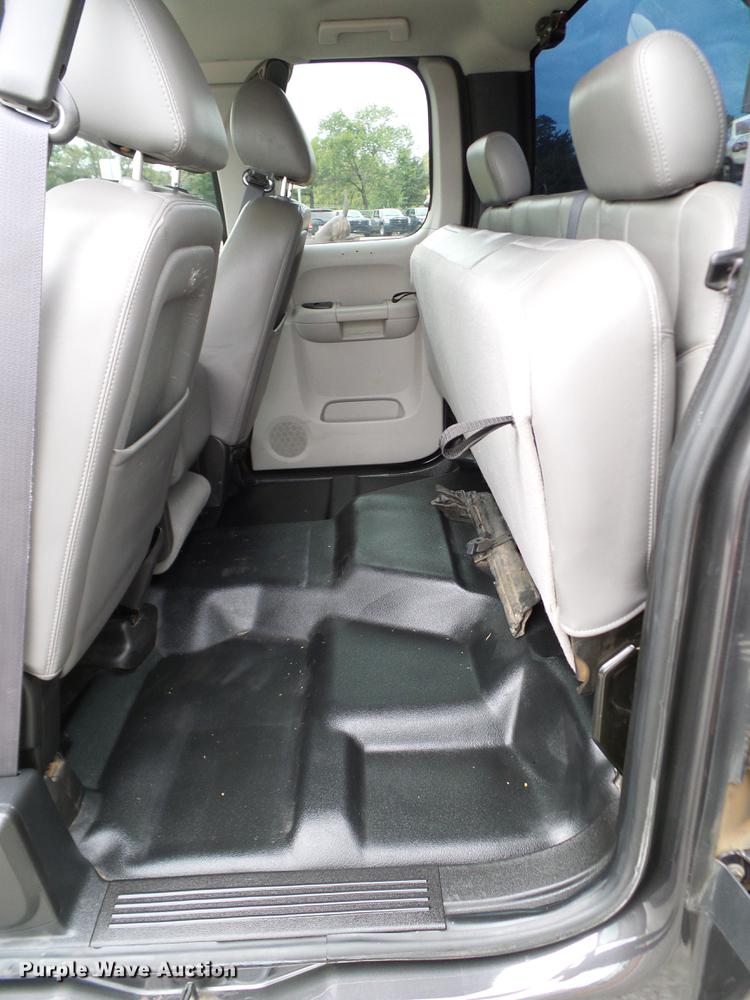 image for item DA6931 2011 Chevrolet Silverado 1500 Ext. Cab pickup truck