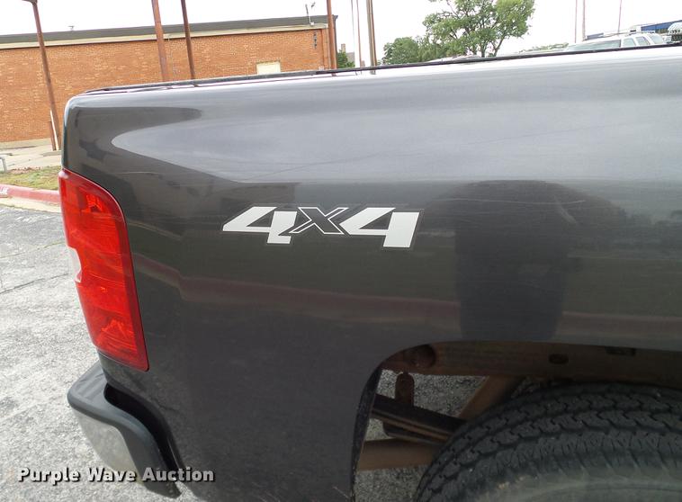 image for item DA6931 2011 Chevrolet Silverado 1500 Ext. Cab pickup truck