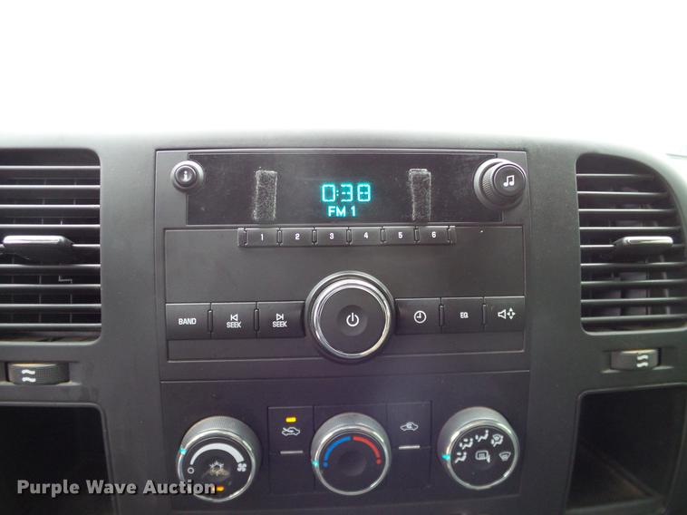 image for item DA6932 2011 Chevrolet Silverado 1500 Ext. Cab pickup truck