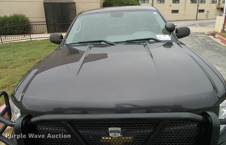 image for item DA6932 2011 Chevrolet Silverado 1500 Ext. Cab pickup truck