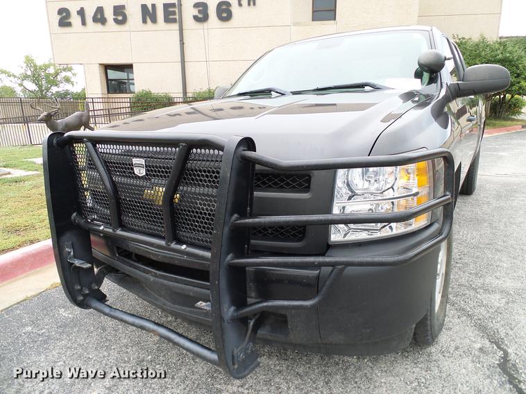 image for item DA6932 2011 Chevrolet Silverado 1500 Ext. Cab pickup truck