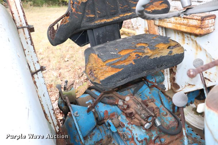 image for item ED9555 Ford 5000 tractor