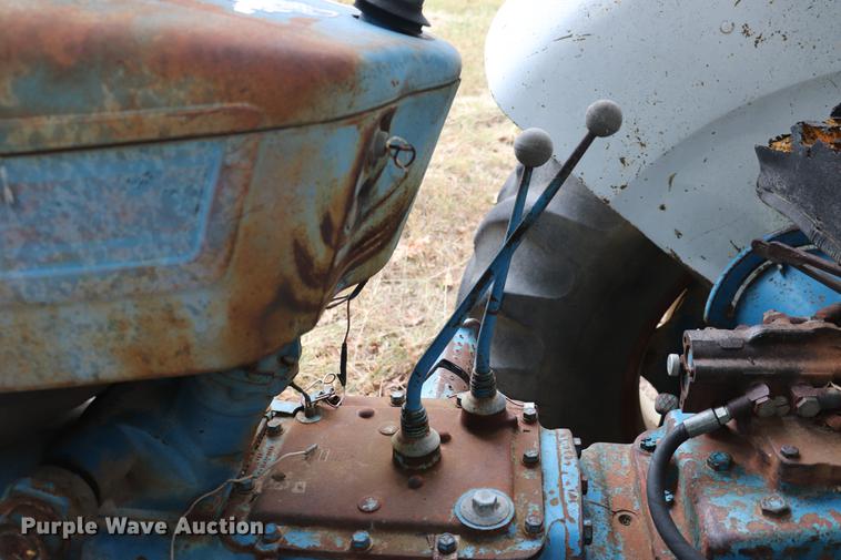 image for item ED9555 Ford 5000 tractor