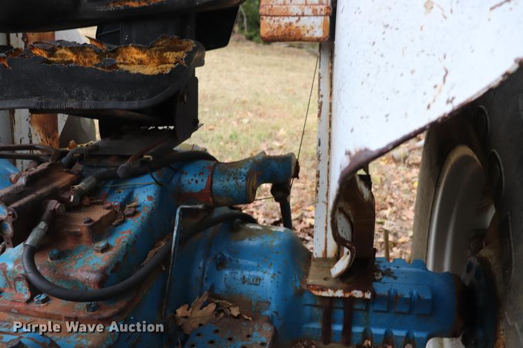 image for item ED9555 Ford 5000 tractor