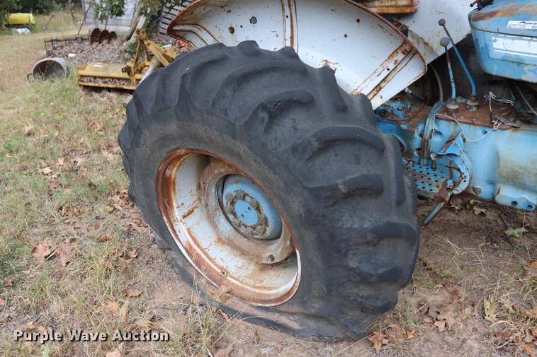 image for item ED9555 Ford 5000 tractor