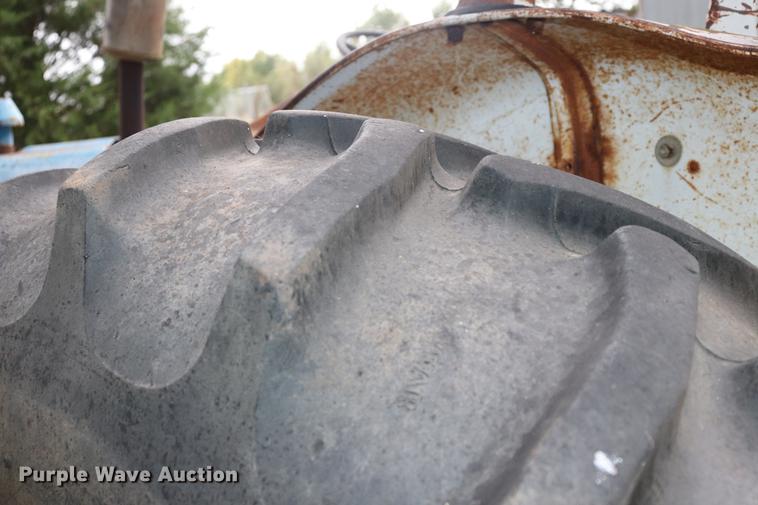 image for item ED9555 Ford 5000 tractor