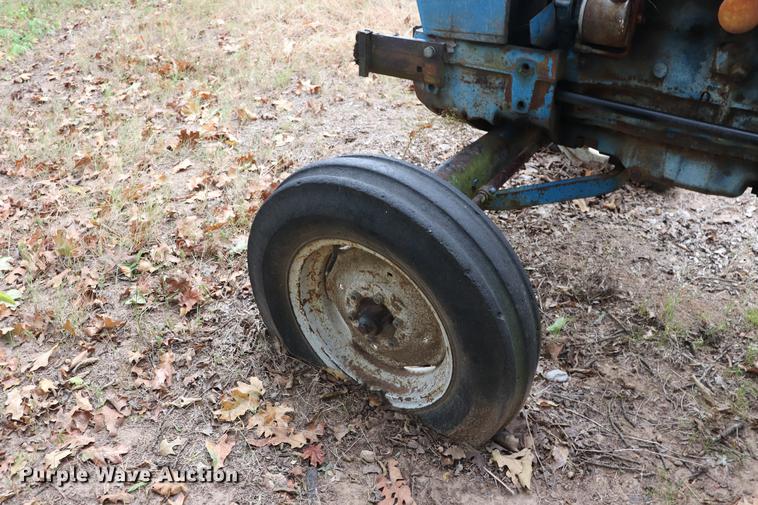 image for item ED9555 Ford 5000 tractor