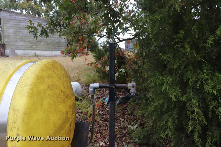 image for item ED9557 Wylie sprayer trailer