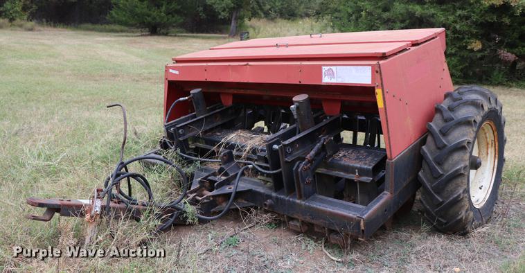 image for item ED9560 Bush Hog grain drill
