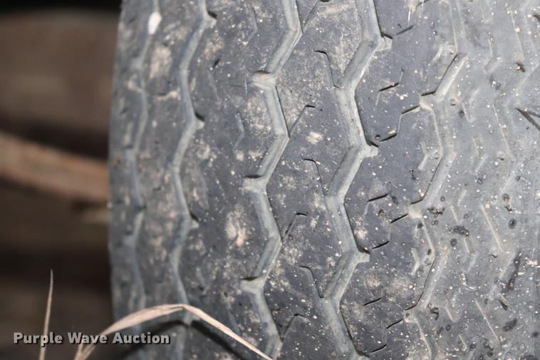 image for item ED9569 1985 Polar Kraft boat