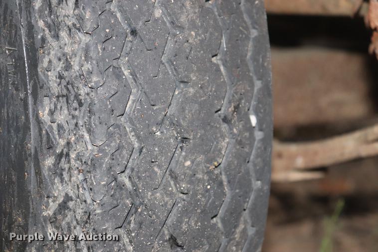 image for item ED9569 1985 Polar Kraft boat