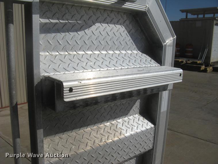 image for item AR9753 Road Gear aluminum headache rack