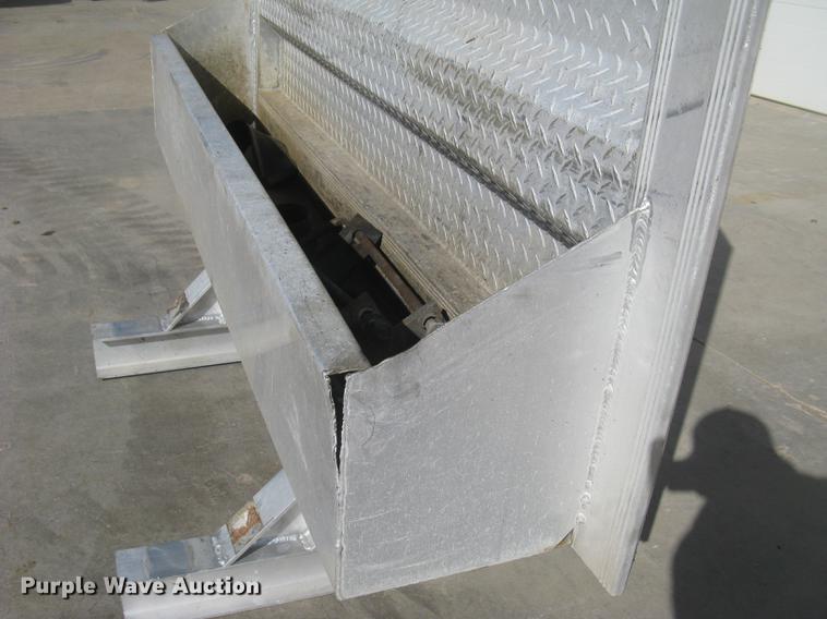 image for item AR9753 Road Gear aluminum headache rack