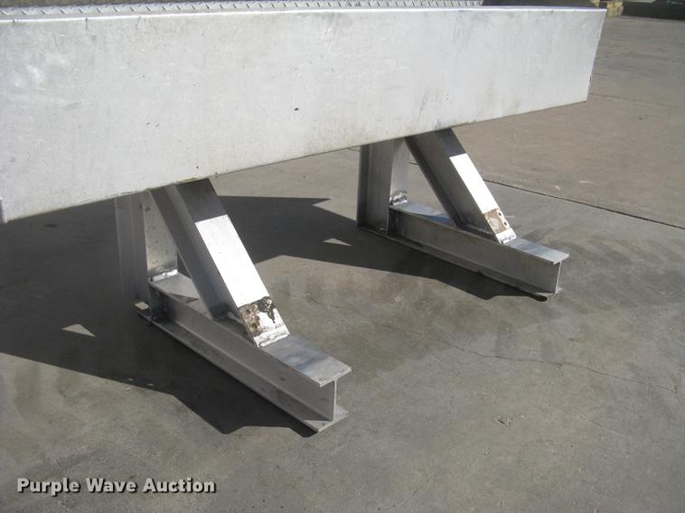 image for item AR9753 Road Gear aluminum headache rack