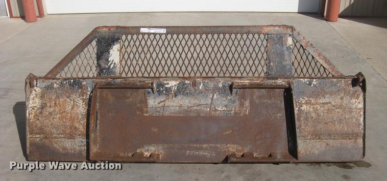 image for item AR9754 Skid steer bucket