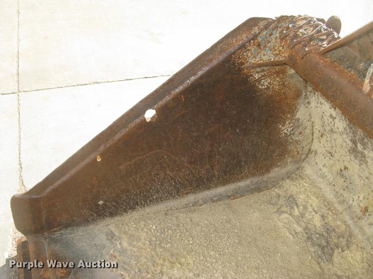 image for item AR9754 Skid steer bucket