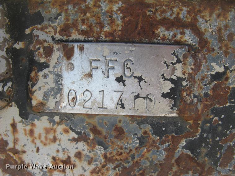 image for item AR9754 Skid steer bucket