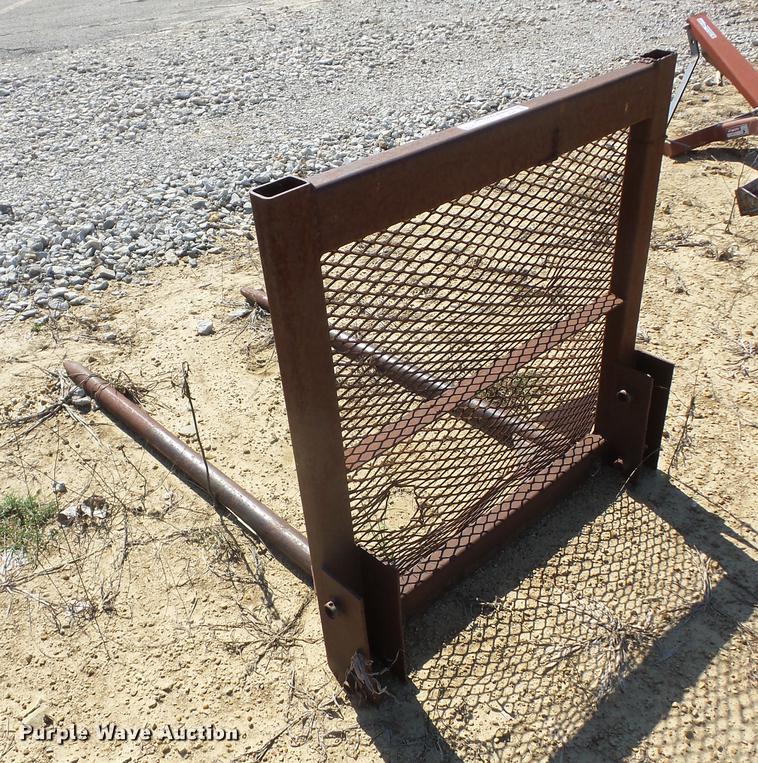 image for item AY9665 Shop built bale forks