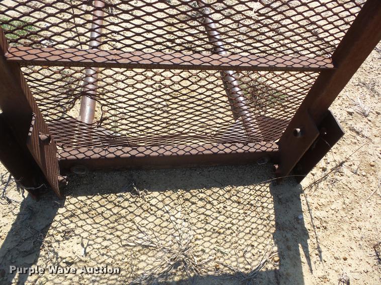 image for item AY9665 Shop built bale forks