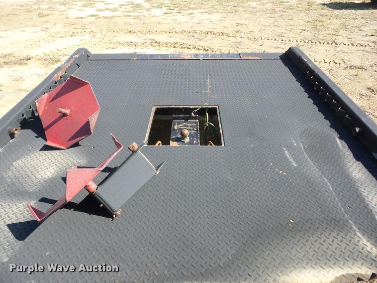 image for item AY9674 Dew Eze 485 flatbed