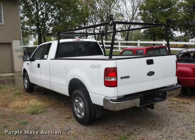 image for item DA0805 2005 Ford F150 SuperCab pickup truck