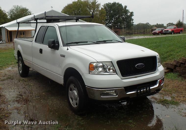 image for item DA0805 2005 Ford F150 SuperCab pickup truck