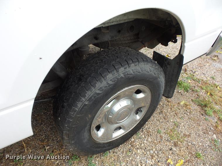 image for item DA0805 2005 Ford F150 SuperCab pickup truck