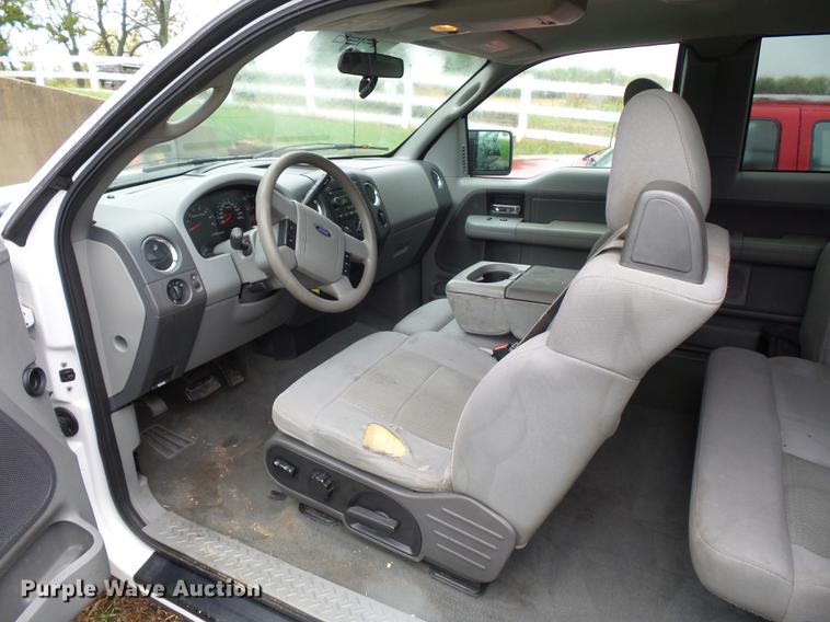 image for item DA0805 2005 Ford F150 SuperCab pickup truck