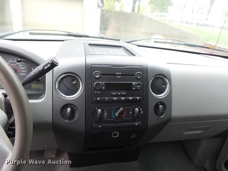 image for item DA0805 2005 Ford F150 SuperCab pickup truck