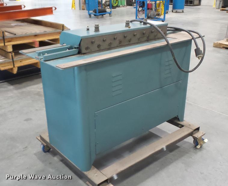 image for item DA0813 Lockformer 20 gauge Pittsburg lock