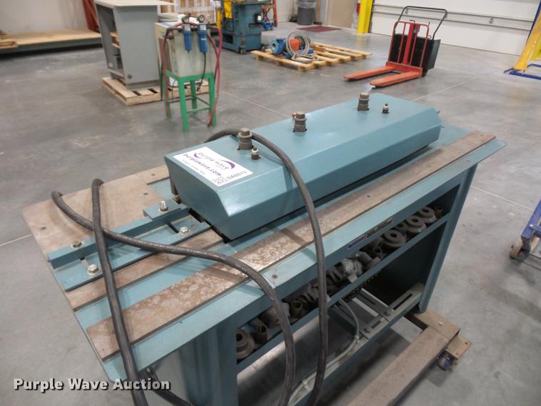 image for item DA0813 Lockformer 20 gauge Pittsburg lock