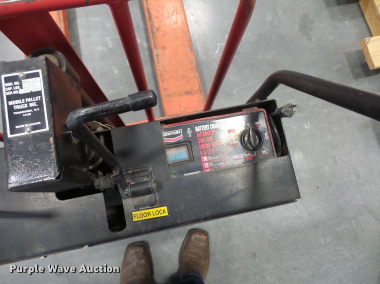 image for item DA0815 Mobile Pallet Truck BPS25 pallet jack