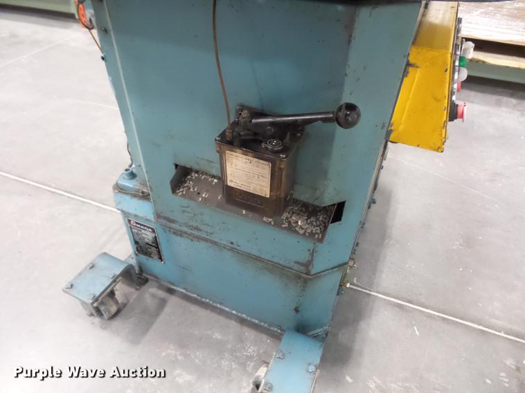 image for item DA0817 Amada CS-220 corner shear