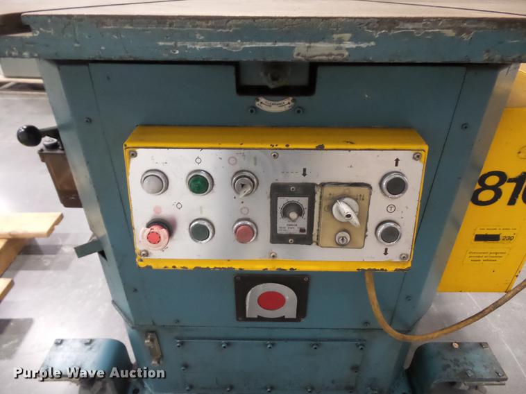 image for item DA0817 Amada CS-220 corner shear