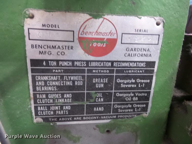 image for item DA0821 Benchmaster 452 punch