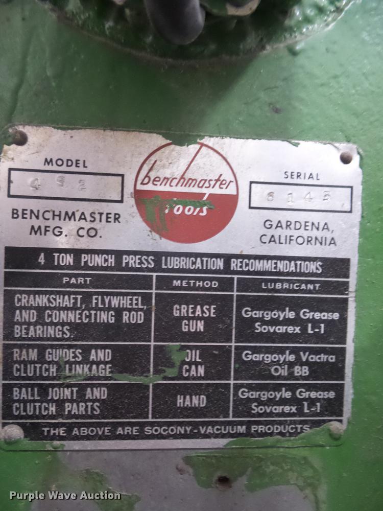image for item DA0821 Benchmaster 452 punch