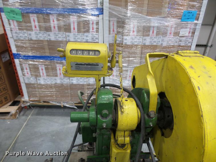 image for item DA0821 Benchmaster 452 punch