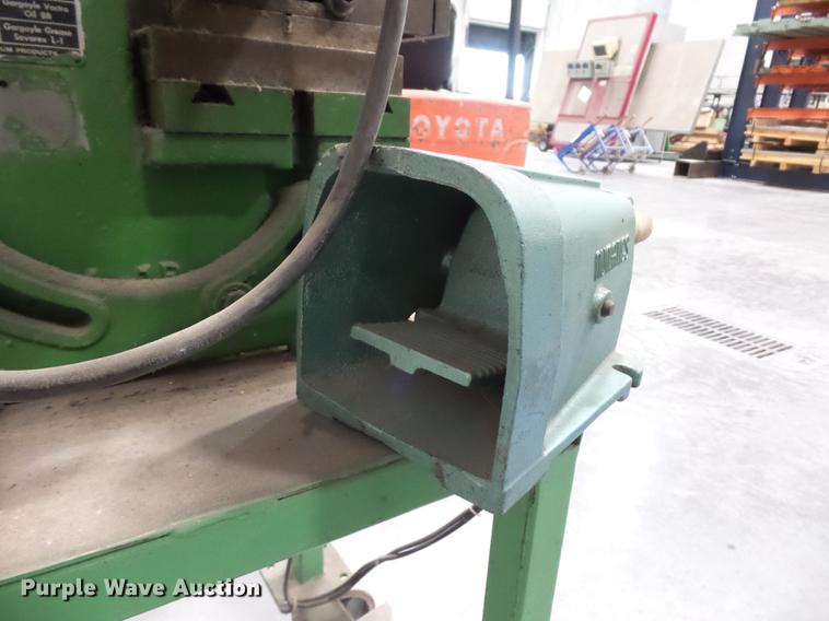 image for item DA0821 Benchmaster 452 punch