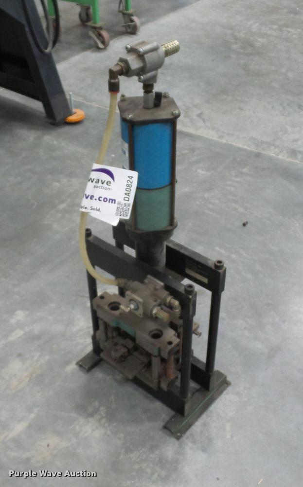 image for item DA0824 Multi-Cage air over hydraulic press