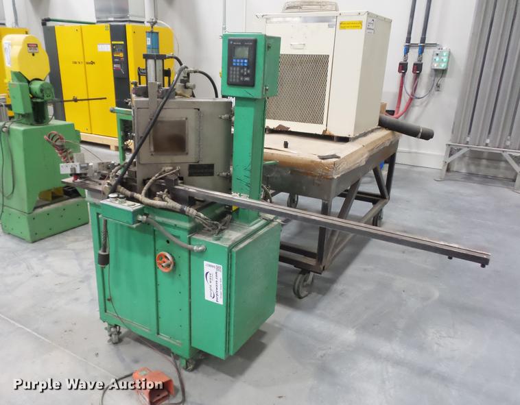 image for item DA0827 Double miter saw