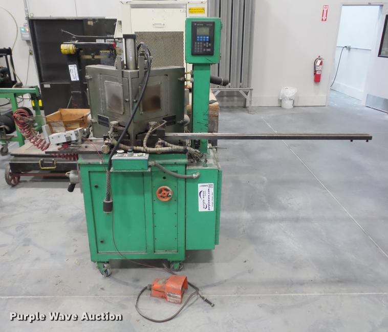 image for item DA0827 Double miter saw