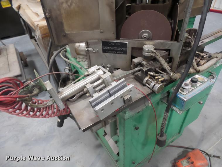 image for item DA0827 Double miter saw