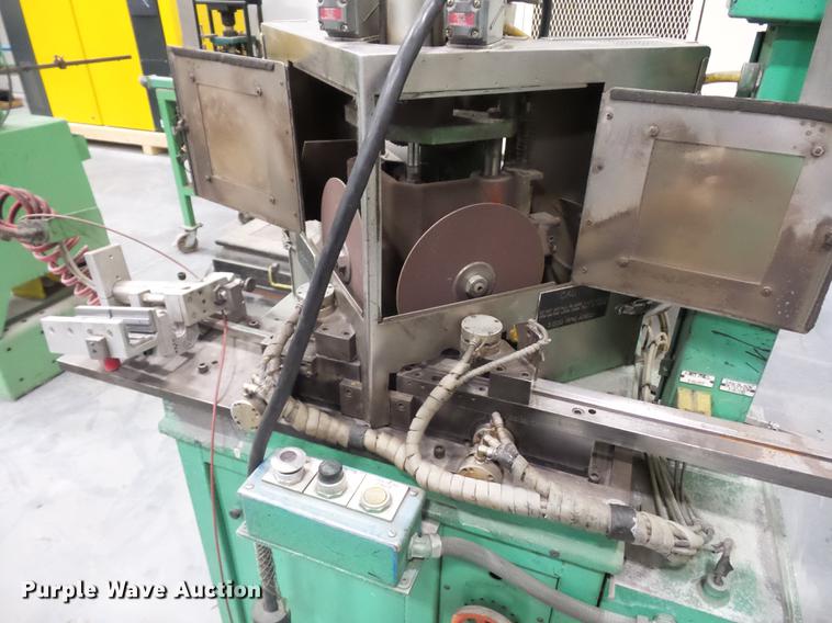 image for item DA0827 Double miter saw