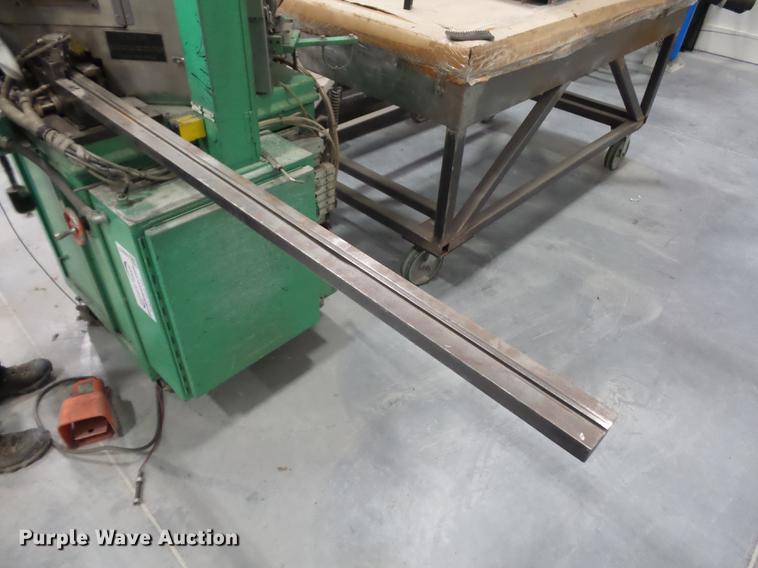 image for item DA0827 Double miter saw