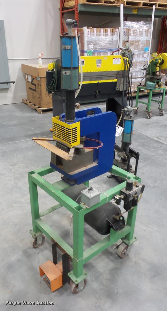 image for item DA0828 Multi-Cage air over hydraulic press