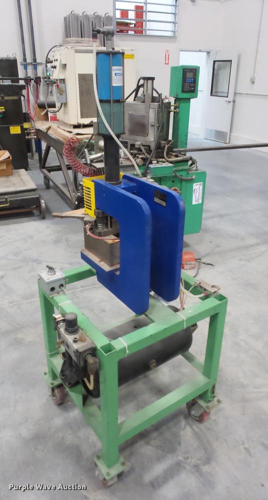 image for item DA0828 Multi-Cage air over hydraulic press