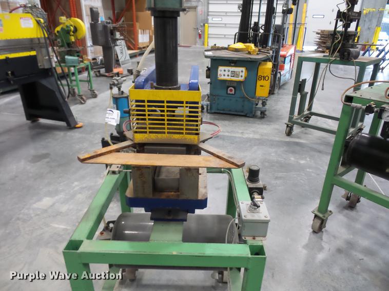 image for item DA0828 Multi-Cage air over hydraulic press