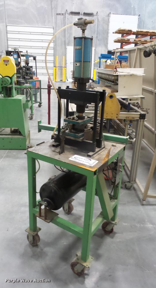 image for item DA0830 Multi-Cage air over hydraulic press