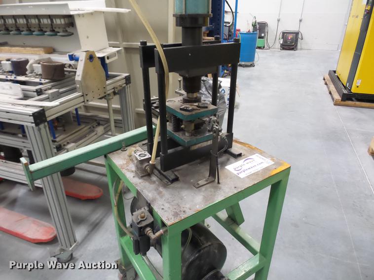 image for item DA0830 Multi-Cage air over hydraulic press